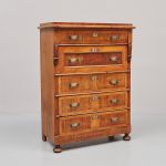 1049 3196 CHEST OF DRAWERS